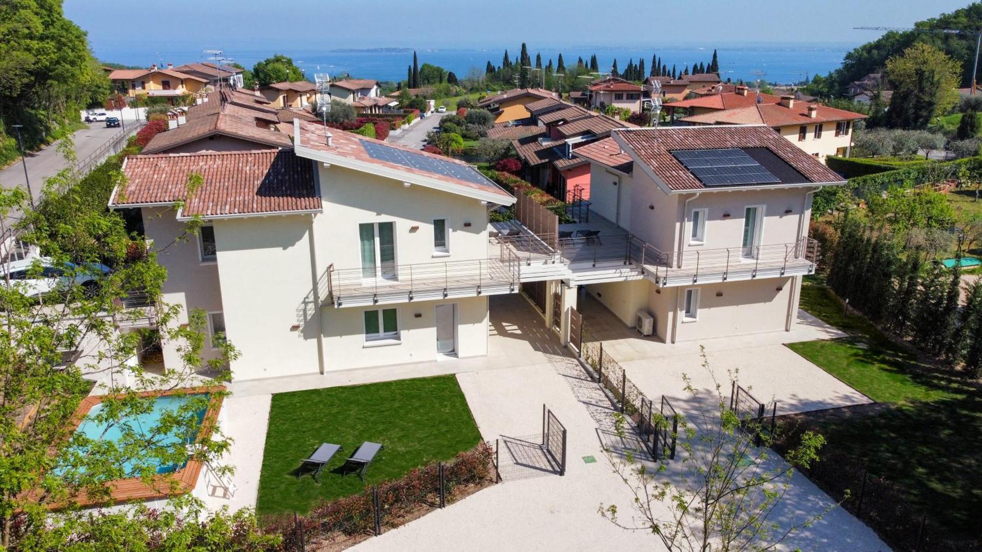Luxury Villas Gardenia With Private Pool Padenghe sul Garda Zewnętrze zdjęcie