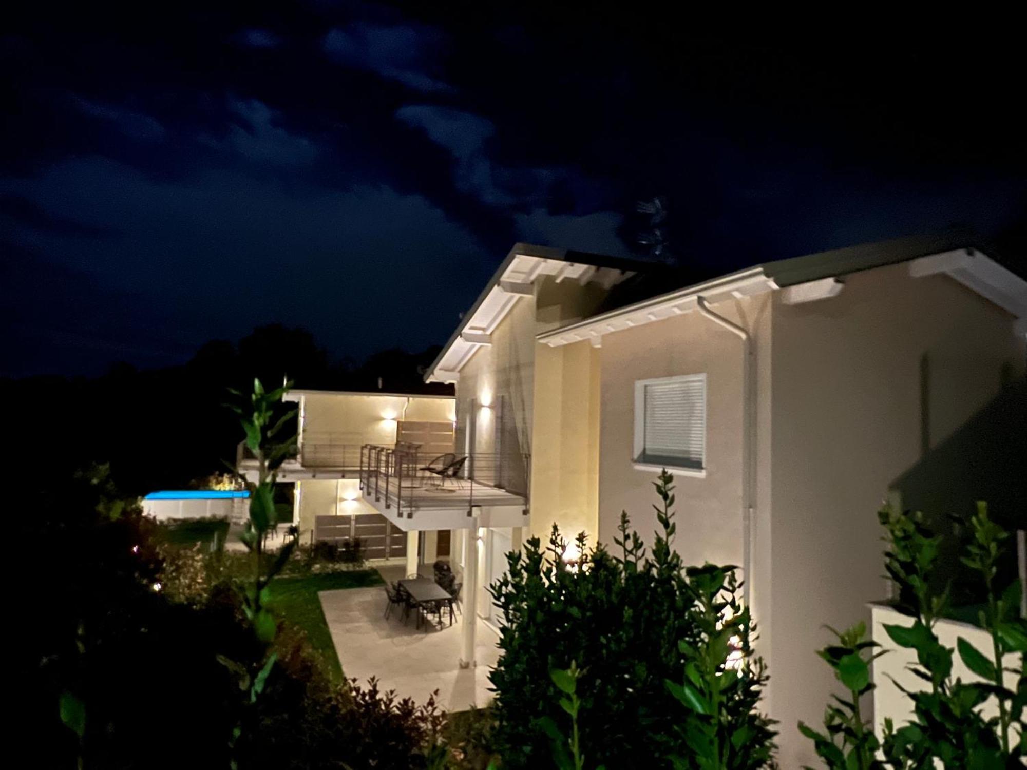 Luxury Villas Gardenia With Private Pool Padenghe sul Garda Zewnętrze zdjęcie