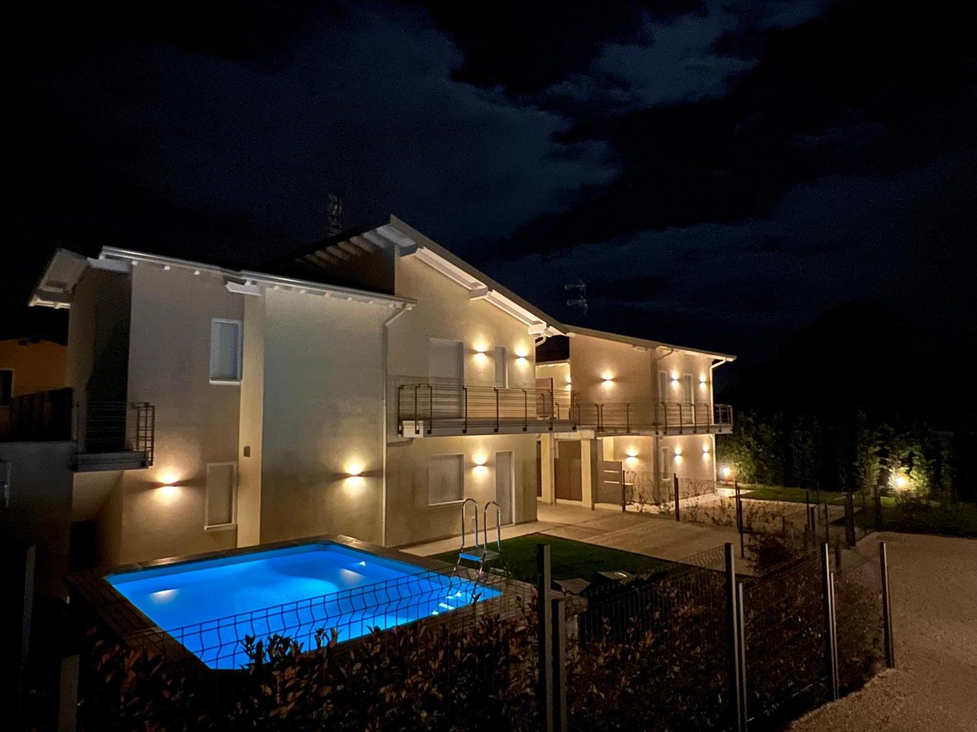 Luxury Villas Gardenia With Private Pool Padenghe sul Garda Zewnętrze zdjęcie